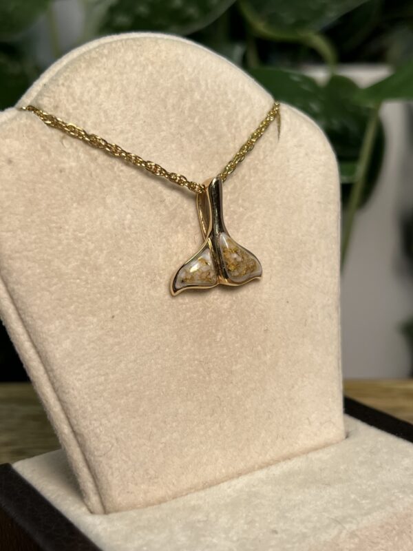 Gold in Quartz Whale Tail Pendant - PDLWT113Q - Image 5