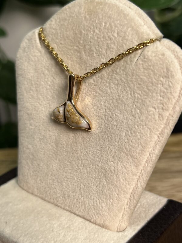 Gold in Quartz Whale Tail Pendant - PDLWT113Q - Image 4