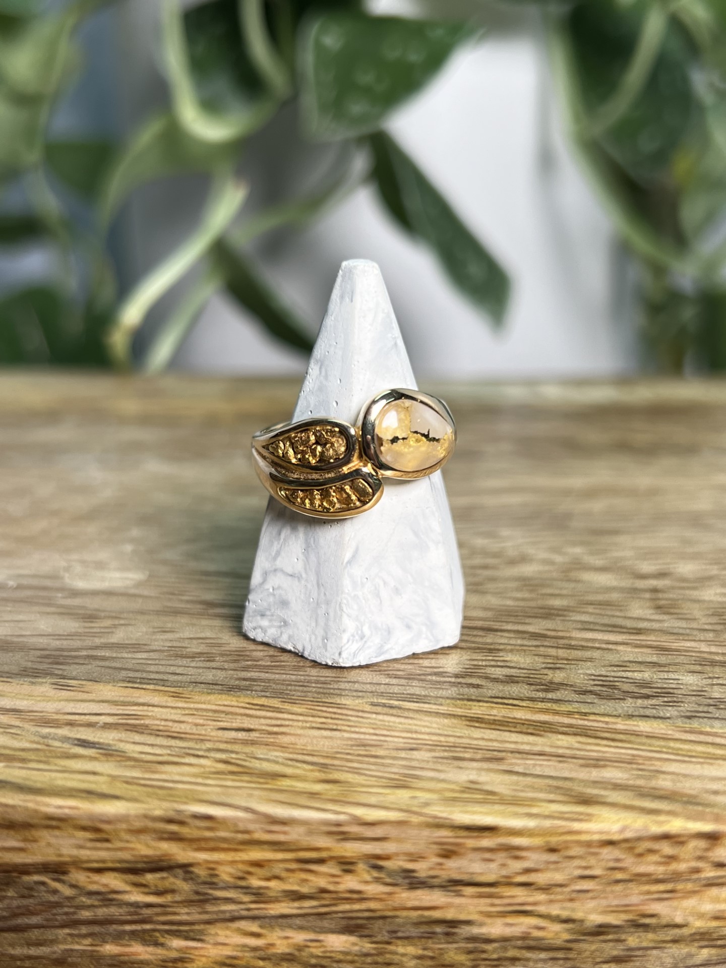 Gold in Quartz with Natural Nuggets Ring – Lady RL1168NQ