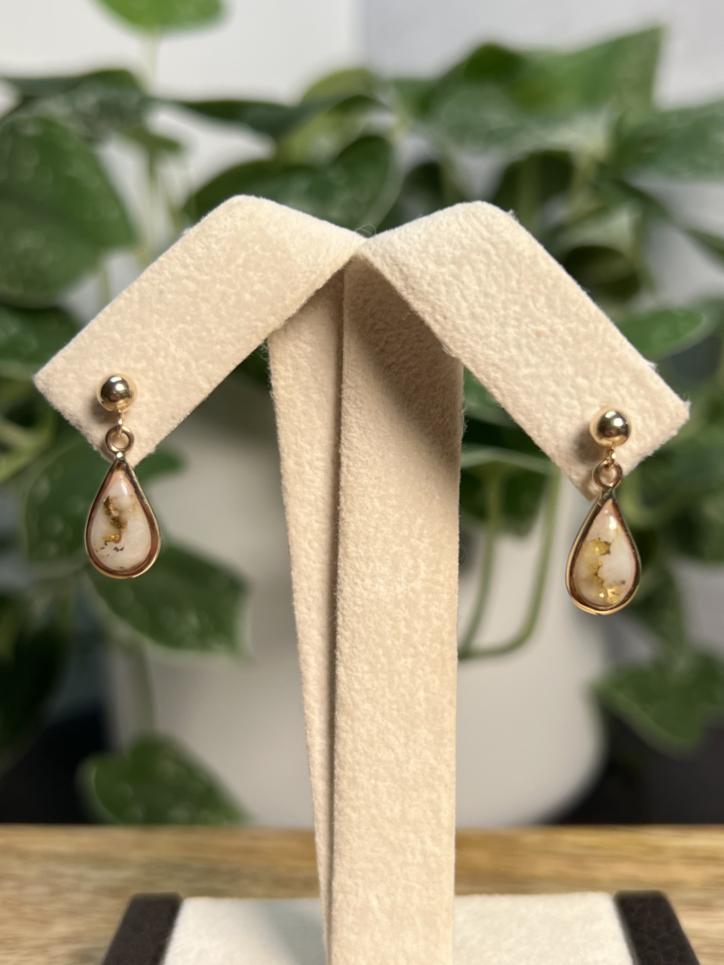 Gold in Quartz Post/Dangle Earrings – EN433Q/PD