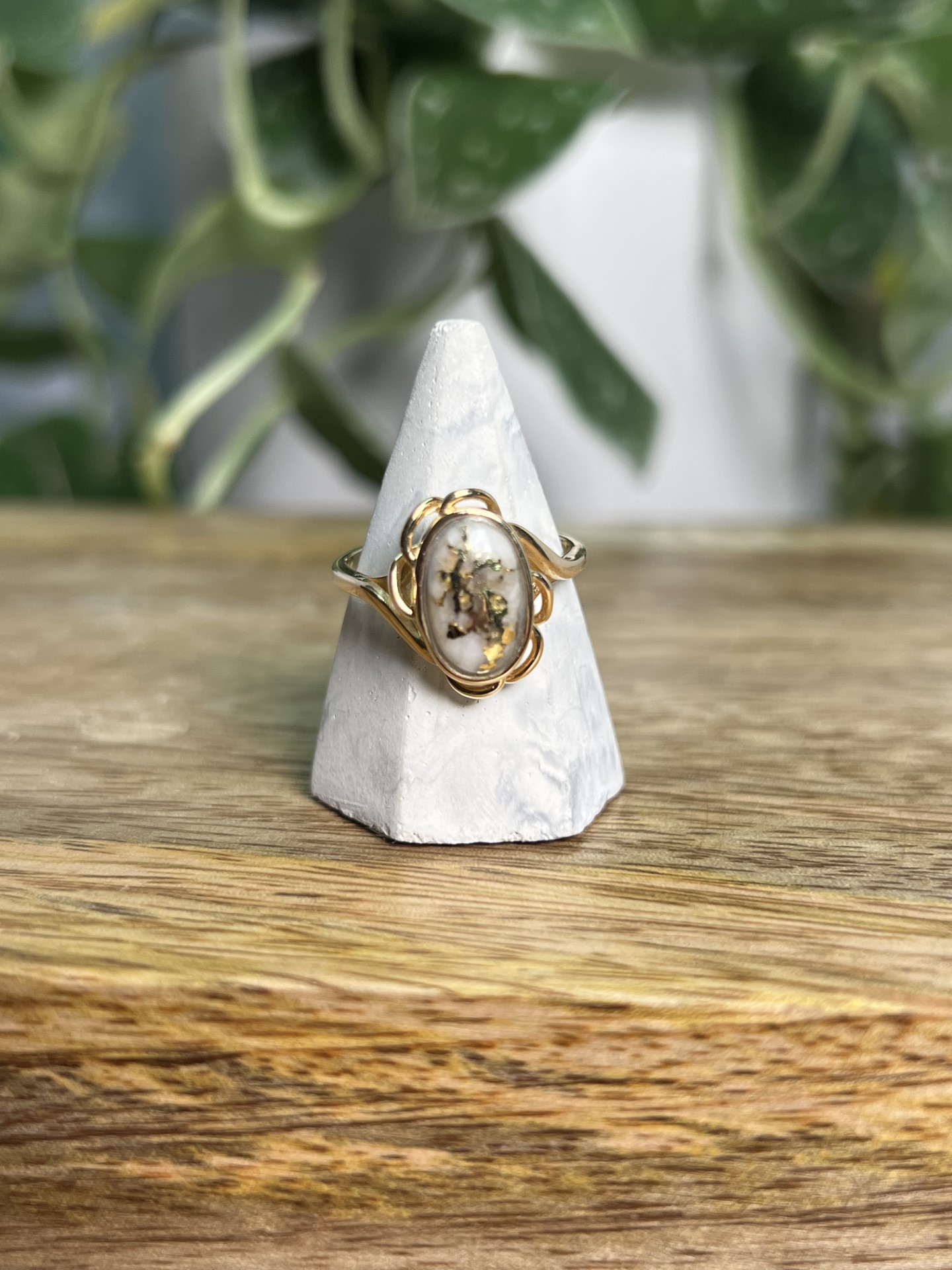 Gold in Quartz Ring – Lady RL754Q