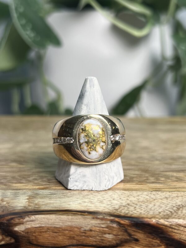 Gold in Quartz with Diamonds Ring - Men's RMDL94XNDQ