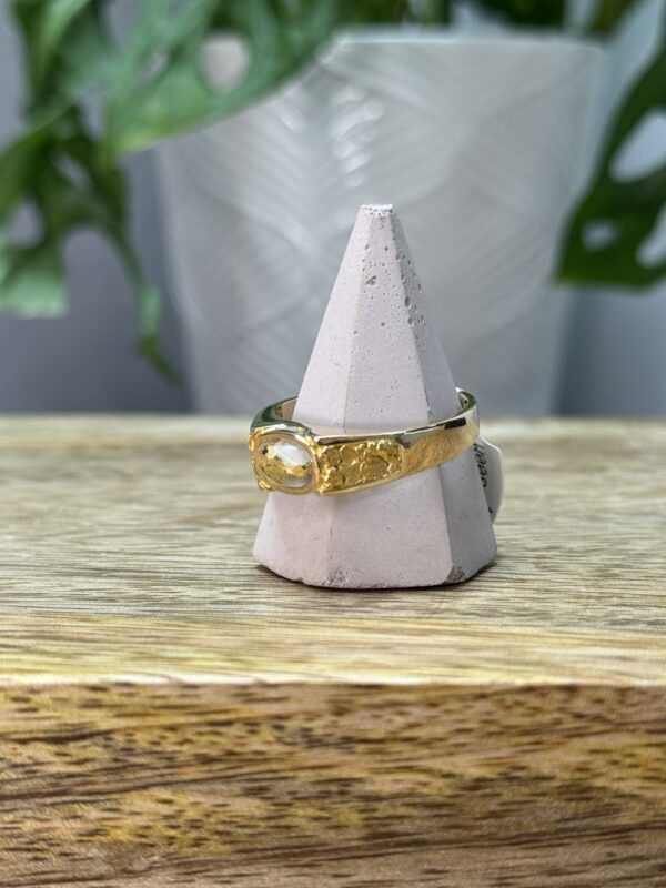 Natural Gold in Quartz Ring - Man's RM73Q - Image 3