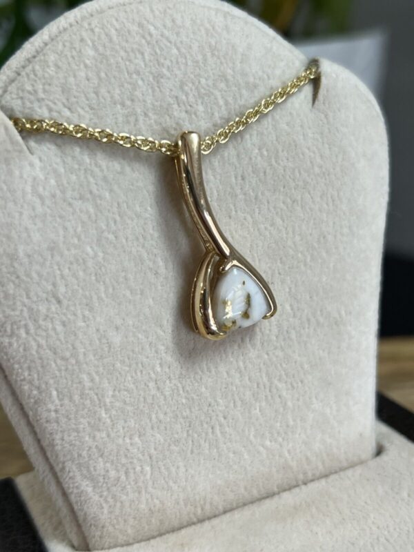 Gold in Quartz Pendant PN766QX - Image 3