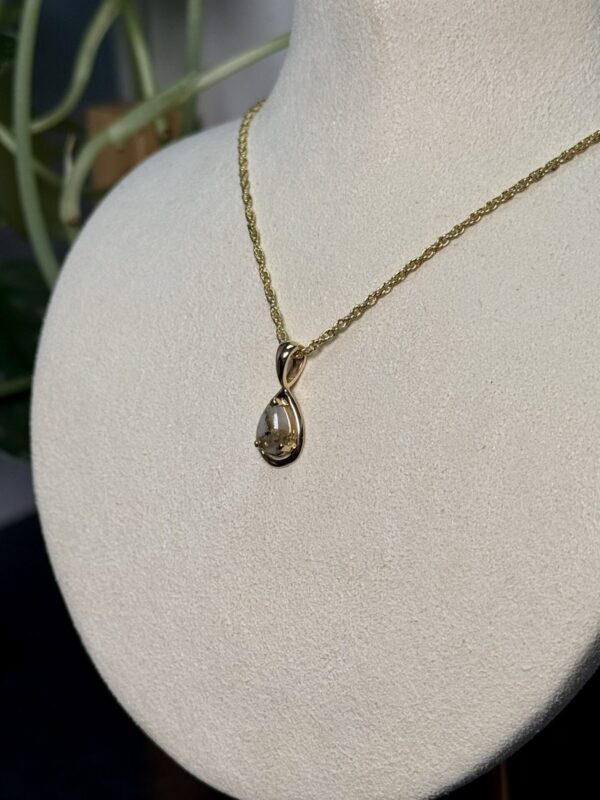 Gold in Quartz Pendant PN442QX - Image 5