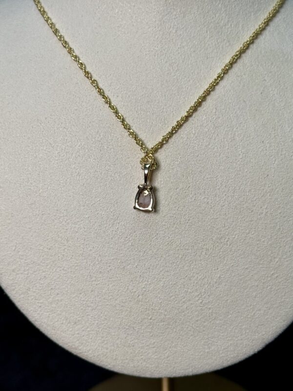Gold in Quartz Pendant P7*5QX - Image 6