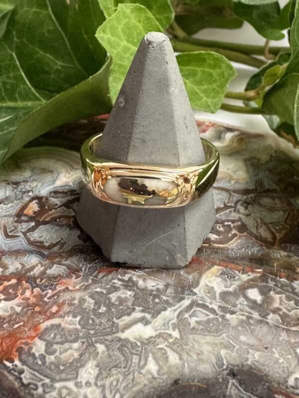 Natural Gold in Quartz Ring - Man's RM880Q