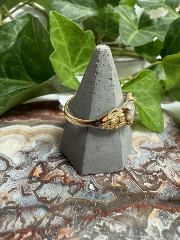 Gold in Quartz Ring with Natural Gold Nuggets Ring RLDL14Q6MM - Image 4