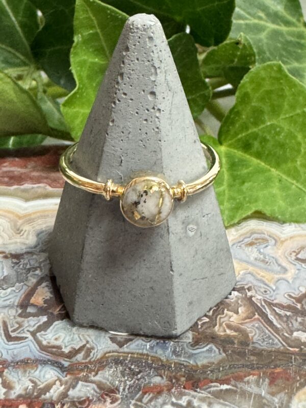 Gold in Quartz Ring with Natural Gold Ring RL680Q