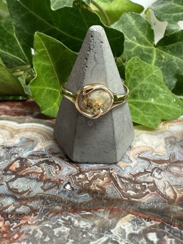 Gold in Quartz Ring with Natural Gold Ring RL650Q